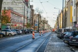 Poznań: Ulica Dąbrowskiego nie będzie przebudowywana w tym roku, bo pieniądze idą na inne cele. Ale tory na Jeżycach będą remontowane