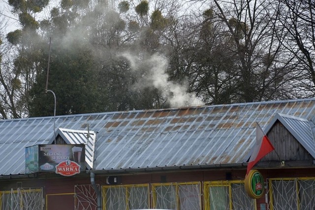 Dym z nieekologicznych kotłów ogrzewających  pomieszczenia tworzy w mieście smog, który jest groźny dla zdrowia