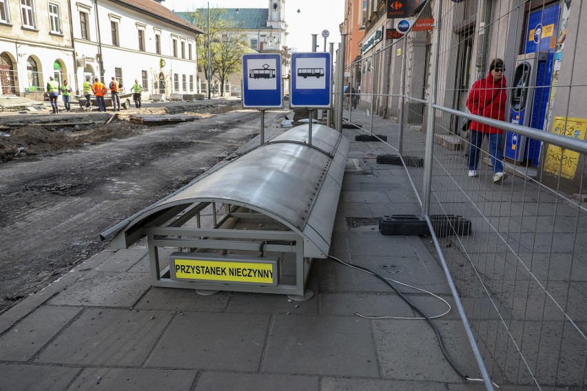 Most Piłsudskiego okryty folią, przebudowa ulicy Krakowskiej