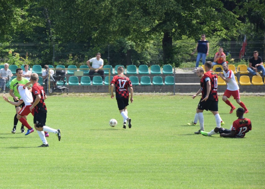 Pilica Białobrzegi wygrała w Przysusze z Oskarem aż 7:0.