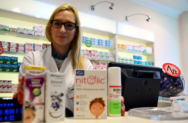 - Produkty na wszawicę powinna stosować cała rodzina - przypomina Dominika Hagel, farmaceutka.