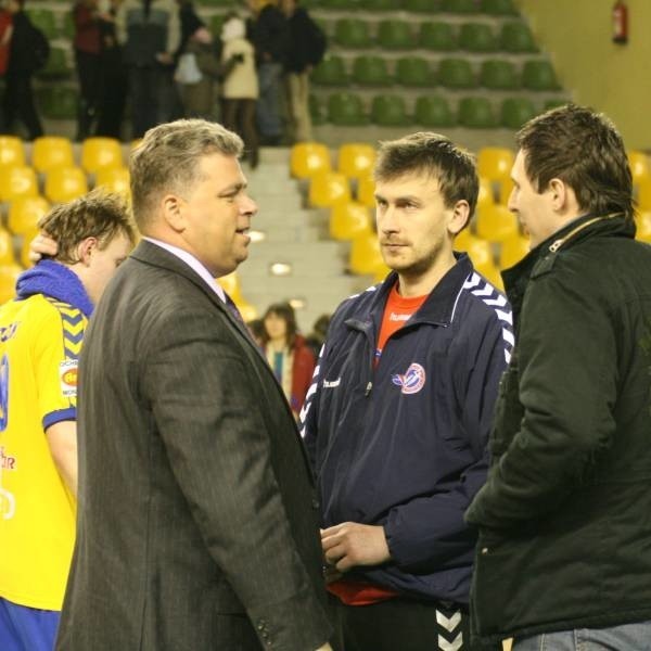 Prezes Vive Bertus Servaas (z lewej) nie wyobraża sobie, aby Vive zabrakło w najlepszej czwórce ligi.