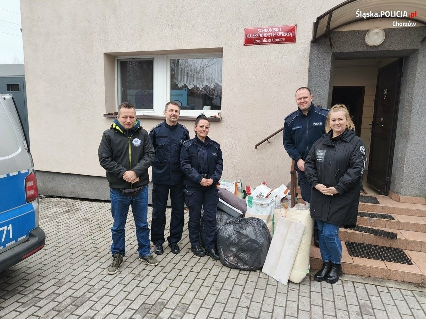 Chorzowscy policjanci włączyli się w pomoc dla zwierząt