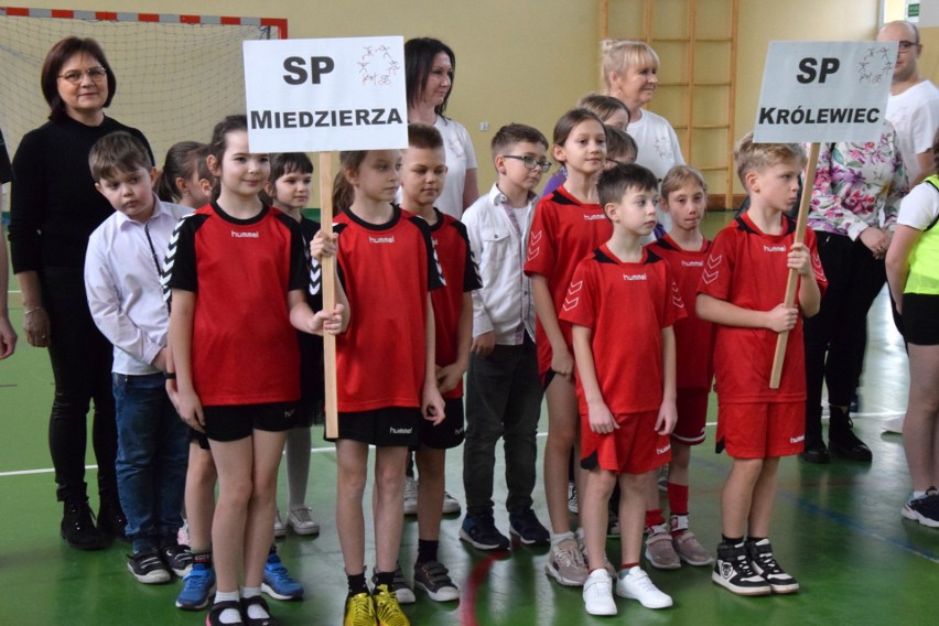 Igrzyska Matematyczno - Sportowe w Szkole Podstawowej...
