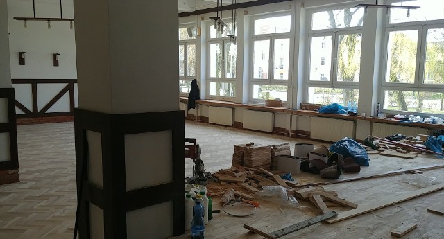 Większość prac remontowych w WDK jest już zakończona. Została tylko wymiana podłogi w sali kolumnowej