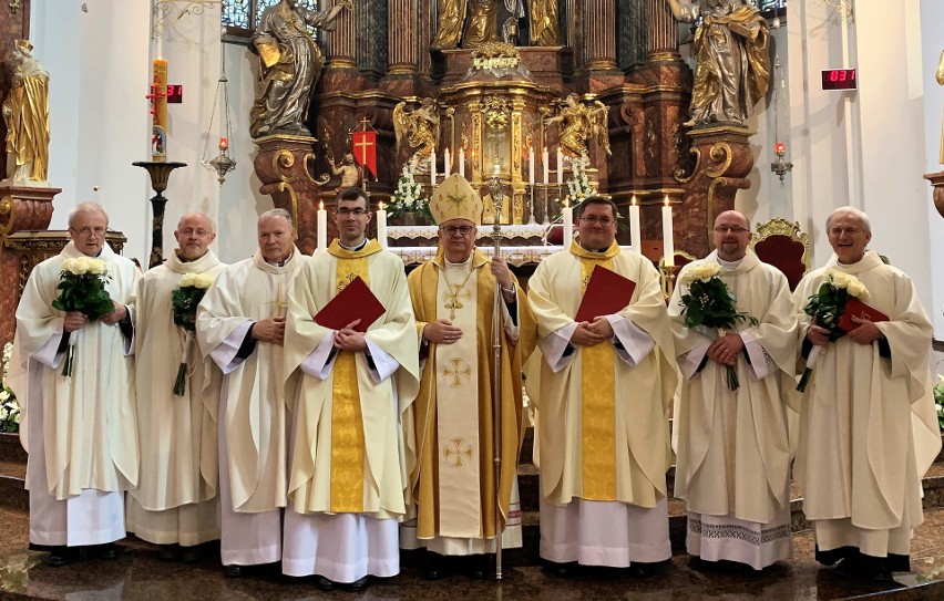 Święcenia kapłańskie. W katedrze opolskiej otrzymało je w sobotę dwóch diakonów