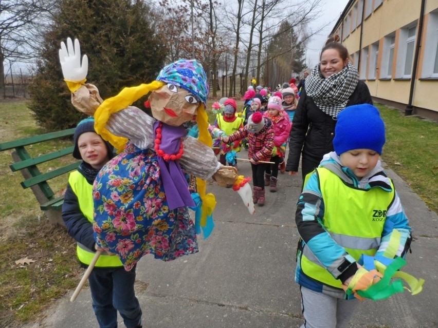 Przedszkolaki z Malechowa witały wiosnę [zdjęcia]