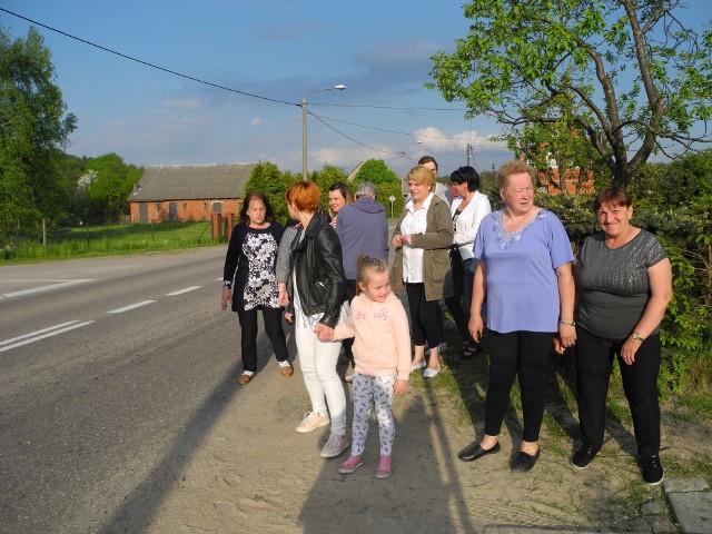 Nie będzie remontu drogi i budowy chodnika w Jutrzence. Taką informację przekazał Zarząd Dróg Wojewódzkich.