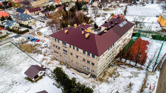 Szkoła Podstawowa im. Anny Iskry w Mietniowie jest w rozbudowie od marca 2020 roku. Inwestycja pochłonie blisko 6,5 mln zł. Fundusze te wyłoży gmina Wieliczka