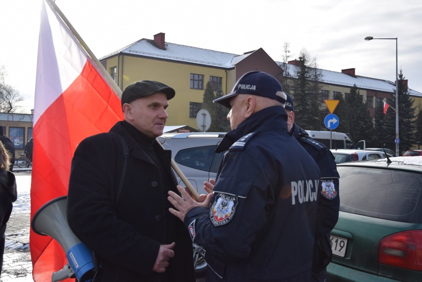 Piotr Rybak zorganizował niedzielny marsz narodowców w...