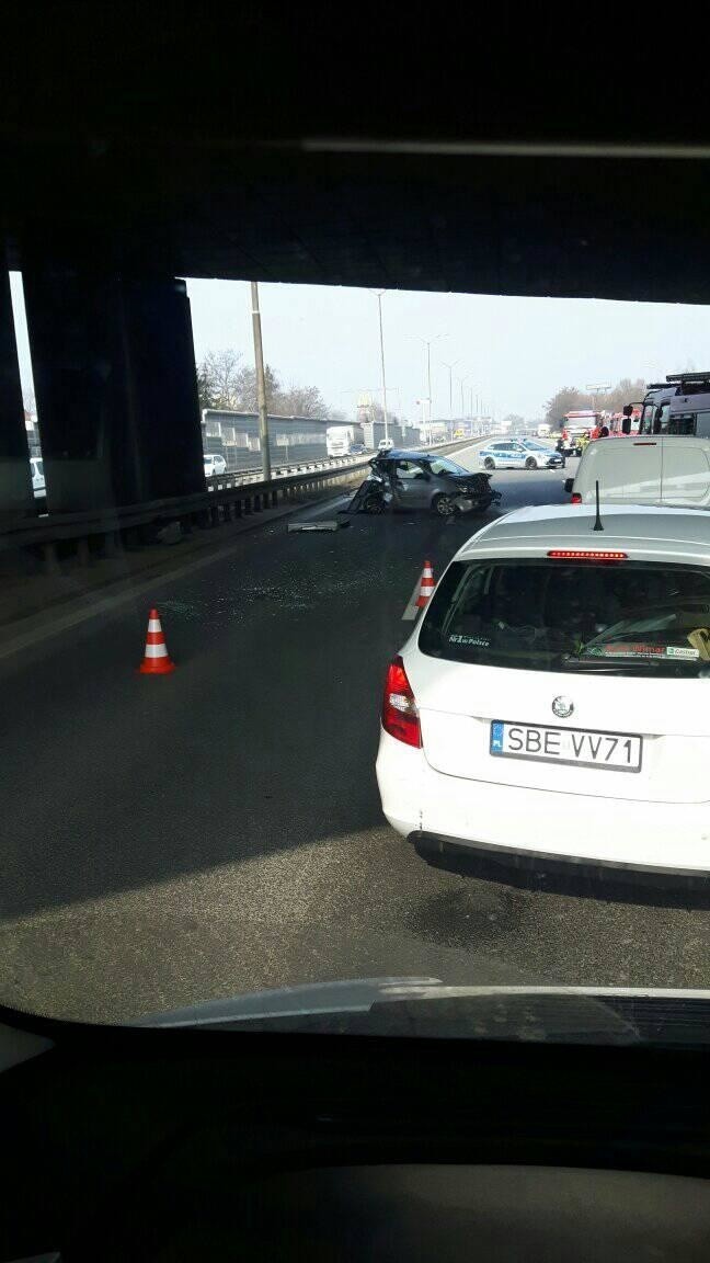 Wypadek na DTS zablokował przejazd Katowice - Gliwice....