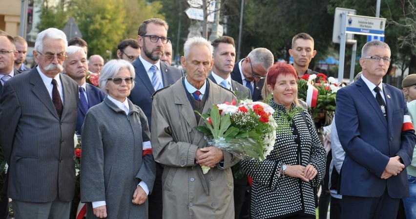 Uroczystości rocznicowe przy pomniku Zesłańców Sybiru i...