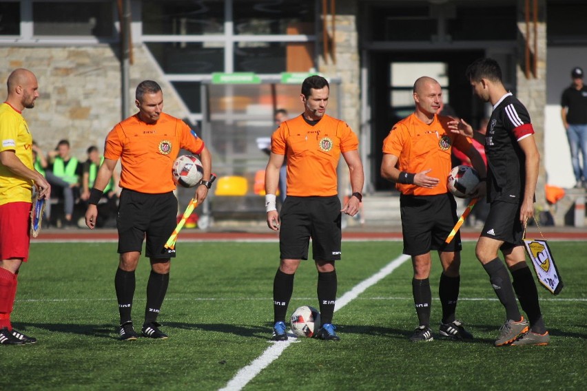 Trzecia liga. Wysoka przegrana 0:3 Czarnych Połaniec z Podhalem w Nowym Targu (ZDJĘCIA Z MECZU)