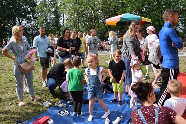 I Piknik Rodzinny przy żłobku w Piaskach. Było mnóstwo dzieciaków i rodziców oraz świetna zabawa!