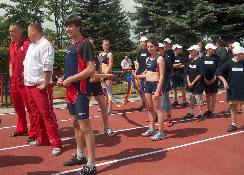 Tak wyglądał szprotawski stadion 17 maja 2008, podczas jego...