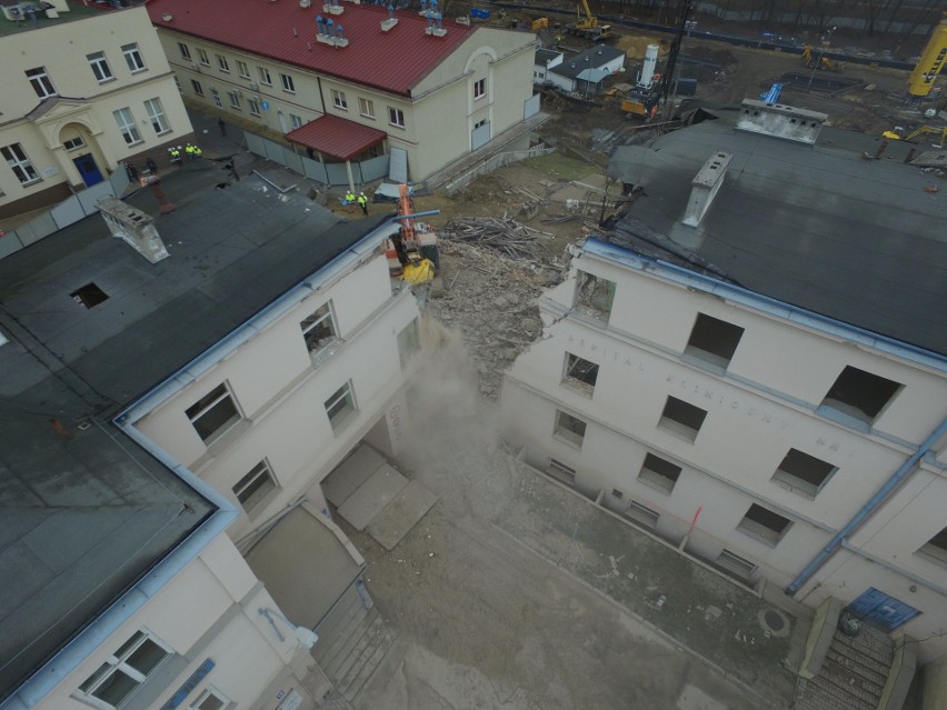 Burzenie części szpitala przy ul. Staszica w Lublinie