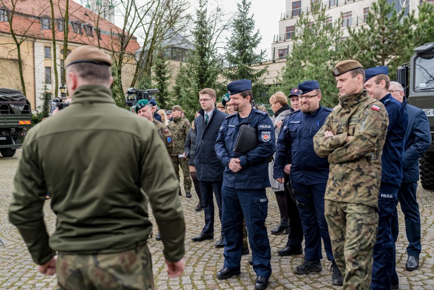 Projekt parasol. Terytorialsi podzielą się swoim sprzętem w przypadku klęsk żywiołowych. [Zdjęcia]