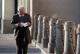 Wydłużenie wieku emerytalnego do 67. roku życia jest nieuniknione. Eksperci alarmują: albo wiek emerytalny, albo wyższe podatki