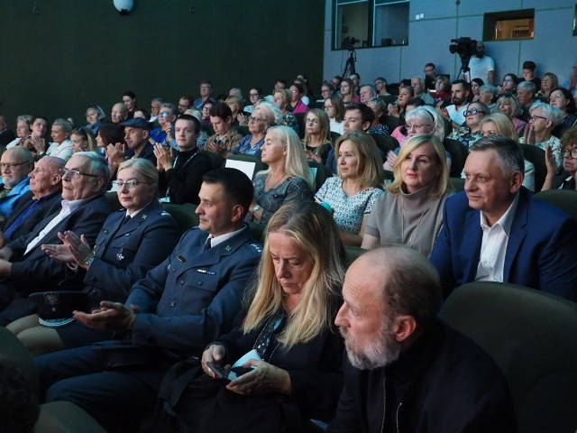 W Koszalińskiej Bibliotece Publicznej we wtorek popołudniu oficjalnie otwarta została 19. edycja Europejskiego Festiwalu Filmowego Integracja Ty i Ja.
