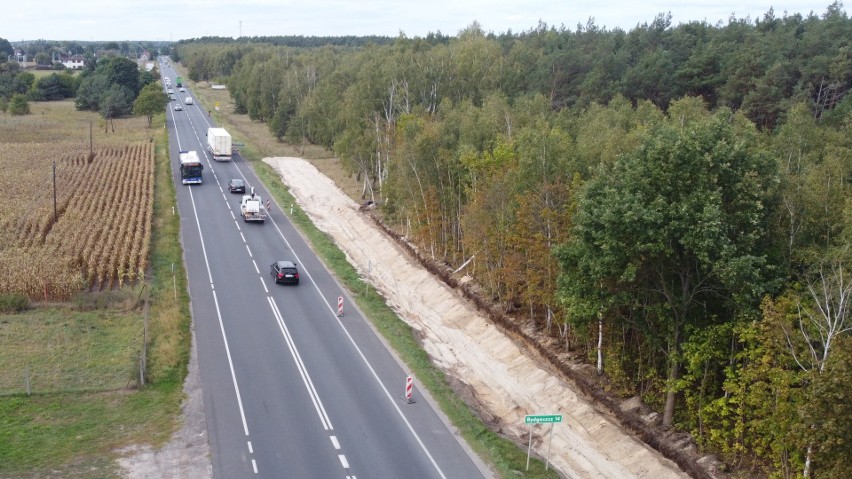 DK25, budowa ciągu pieszo-rowerowego Brzoza - Nowa Wieś...