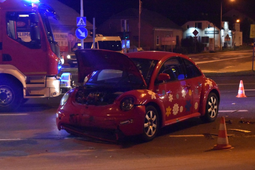 Wypadek na skrzyżowaniu DK 94 z ulicą Kościuszki w Olkuszu