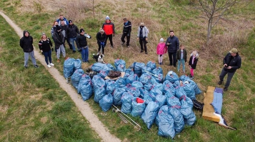 Świdniccy Patrioci posprzątali okolicę. Uzbierali 70 worków śmieci. Zobacz zdjęcia z drugiej akcji Eko-Patrol