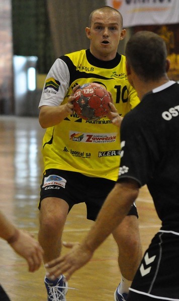 Michał Piech (z piłką) był najlepszym zawodnikiem meczu ASPR - Olimpia.