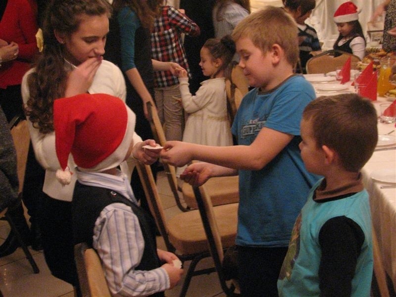 Spotkanie dzieci z TPD z Mikołajem 