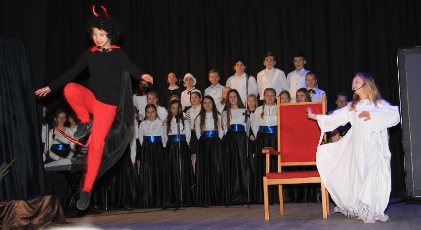 90 lat "jedynki". Najstarsza szkoła w Kazimierzy obchodzi piękny jubileusz