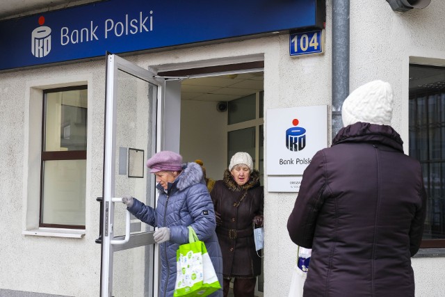 Odział Banku PKO BP przy ul. Mickiewicza 104 w Toruniu został zamknięty. Nadal będzie tu działał bankomat z wpłatomatem, jeśli jednak ktoś będzie chciał załatwić coś w banku osobiście, najbliższe placówki PKO BP znajdzie przy ul. Szerokiej, Grudziądzkiej i Legionów