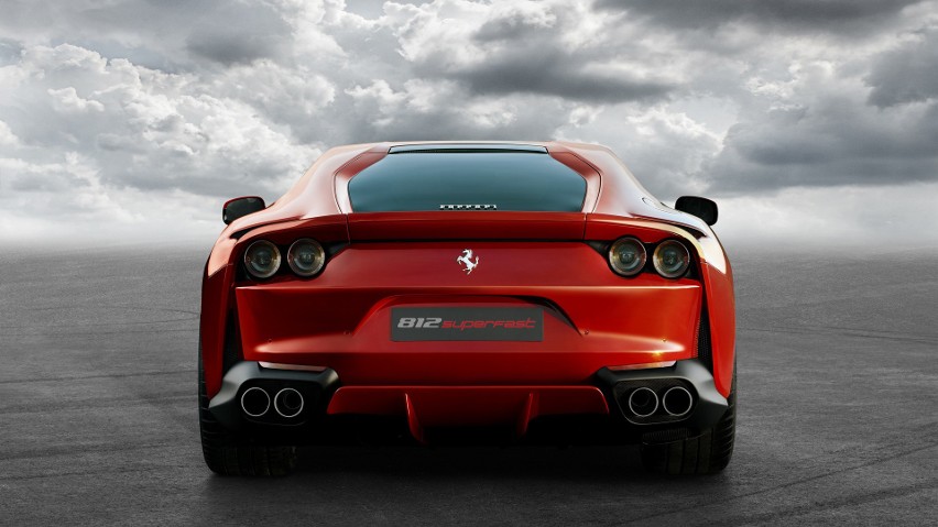 Ferrari 812 Superfast...