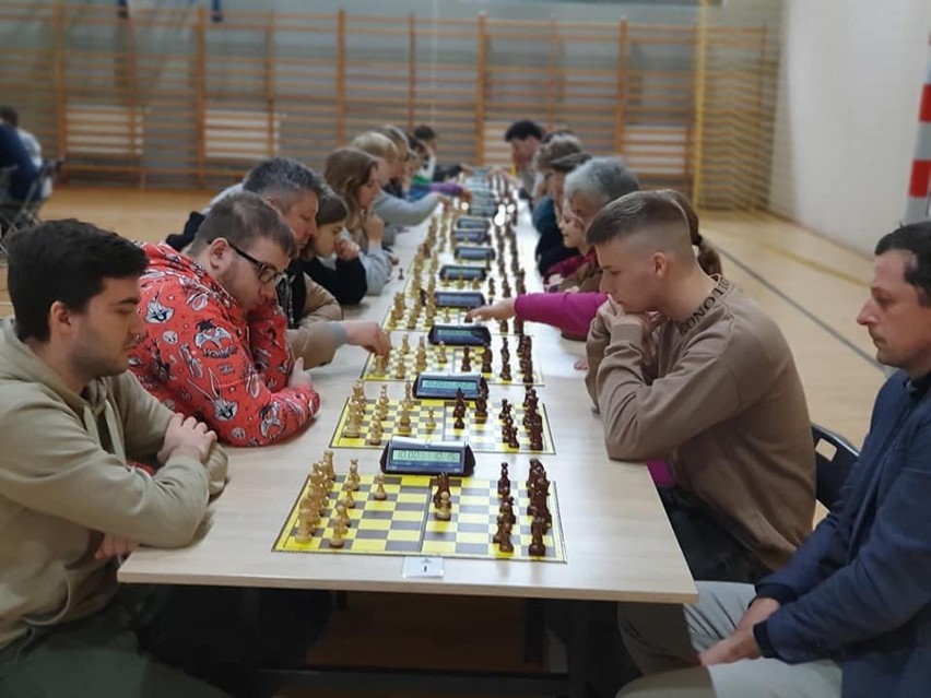 Turniej szachowy Wąsewska Wieża zgromadził rekordową liczbę uczestników. 11.11.2022