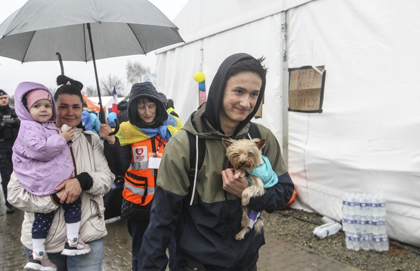 Tak aktualnie wygląda sytuacja na przejściu granicznym w Medyce [ZDJĘCIA]