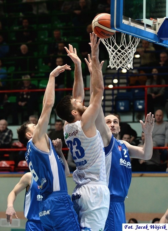 I liga: Energa Kotwica Kołobrzeg - Biofarm Basket Poznań 71:86 [ZDJĘCIA]