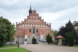 Wielkie kontrowersje w parafii w Bochni. Trafił tu ksiądz skazany za molestowanie 12-latki. Rodzice dzieci domagają się jego usunięcia