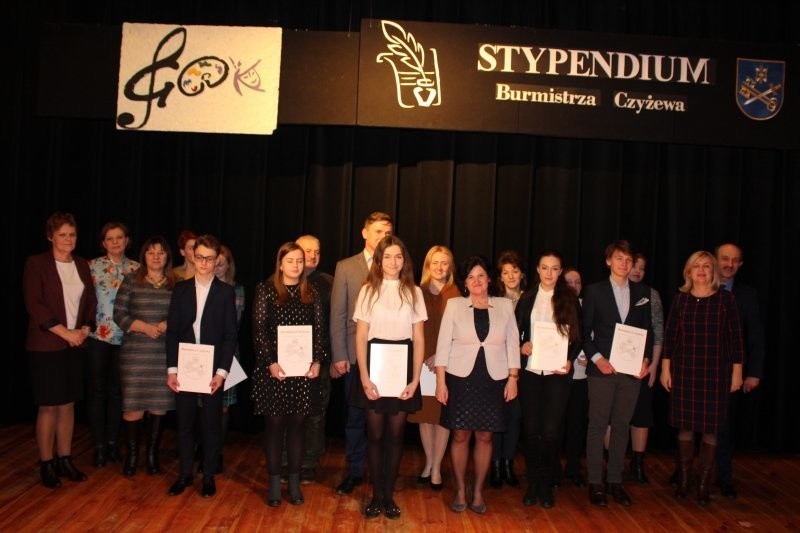 26 uczniów z gminy Czyżew zostało nagrodzonych za dobre...