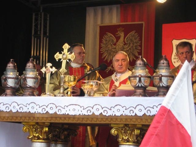 Uroczystościom przewodniczył Prymas Polski abp Józef Kowalczyk.