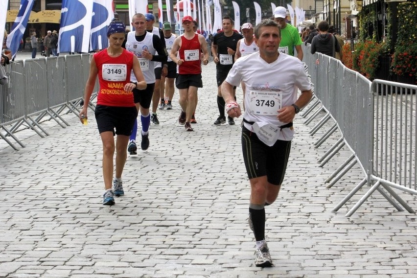 Maraton Wrocław - ZDJĘCIA - zawodnicy z numerami 401 - 600