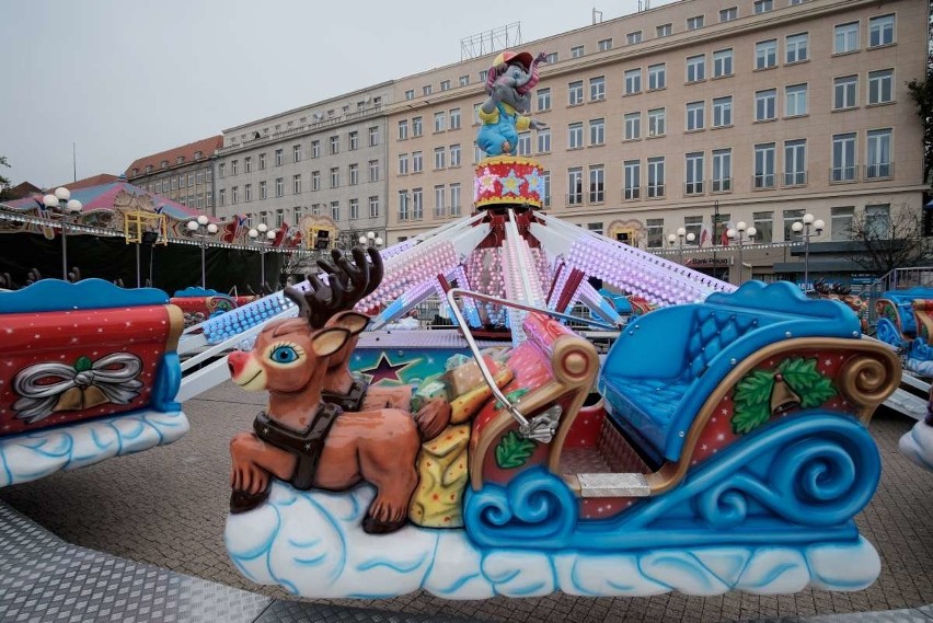 Betlejem Poznańskie 2017: Rusza jarmark bożonarodzeniowy na placu Wolności [ZDJĘCIA]