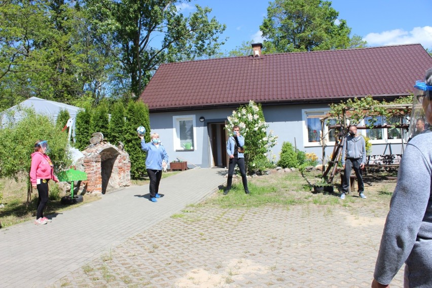 Podopieczni Środowiskowego Domu Samopomocy w Jasionnie byli...