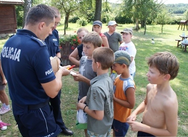 Policja zabrała dzieci do miejscowości Kraśniany