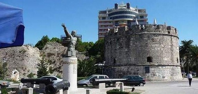 Durres - nadmorskie albańskie miasto