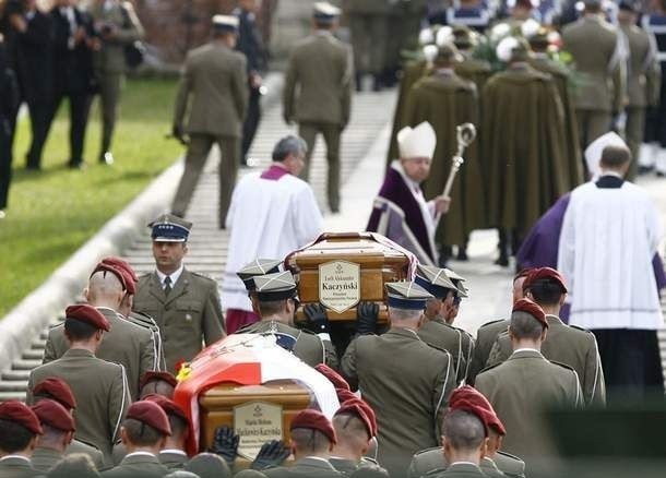 Pogrzeb pary prezydenckiej na Wawelu