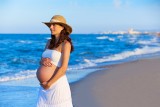 Jak przetrwać upały w ciąży? Te wskazówki pozwolą ci złagodzić ciążowe dolegliwości i cieszyć się latem! Zapomnij o obrzękach i osłabieniu