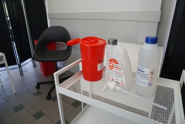 W budynku dworca autobusowego mieści się drugi punkt szczepień masowych w Jastrzębiu.