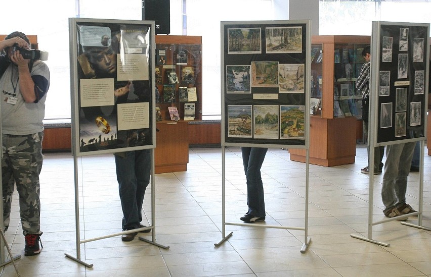 Wystawa i seminarium tolkienowskie w Bibliotece Śląskiej