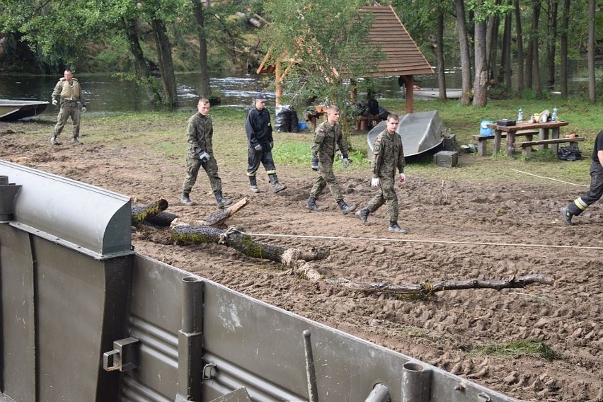 W Rytlu pracuje teraz 16 grup zadaniowych w kilku miejscach...