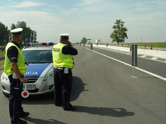 Zambrowscy policjanci skontrolowali gimbusy