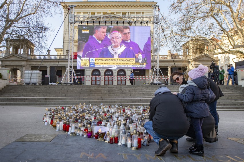 - To niewyobrażalna tragedia. Nie sądziłam, że do czegoś...