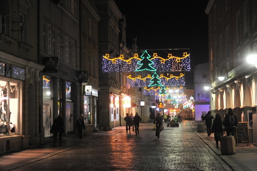 Świąteczne Opole. Miasto przystrojone ozdobami